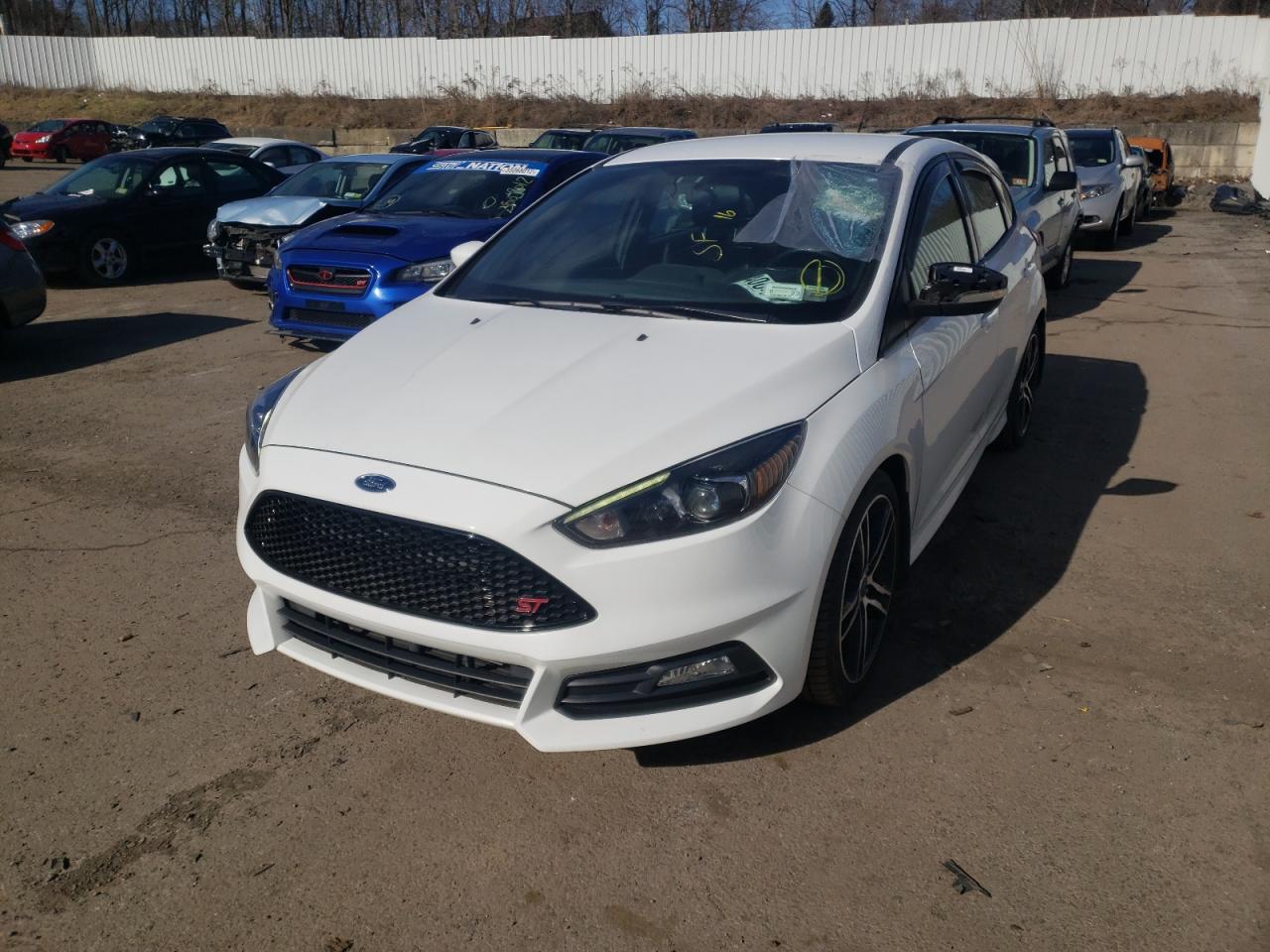 Photo 2 from auction – 2016 FORD FOCUS ST with VIN 1FADP3L96GL354337