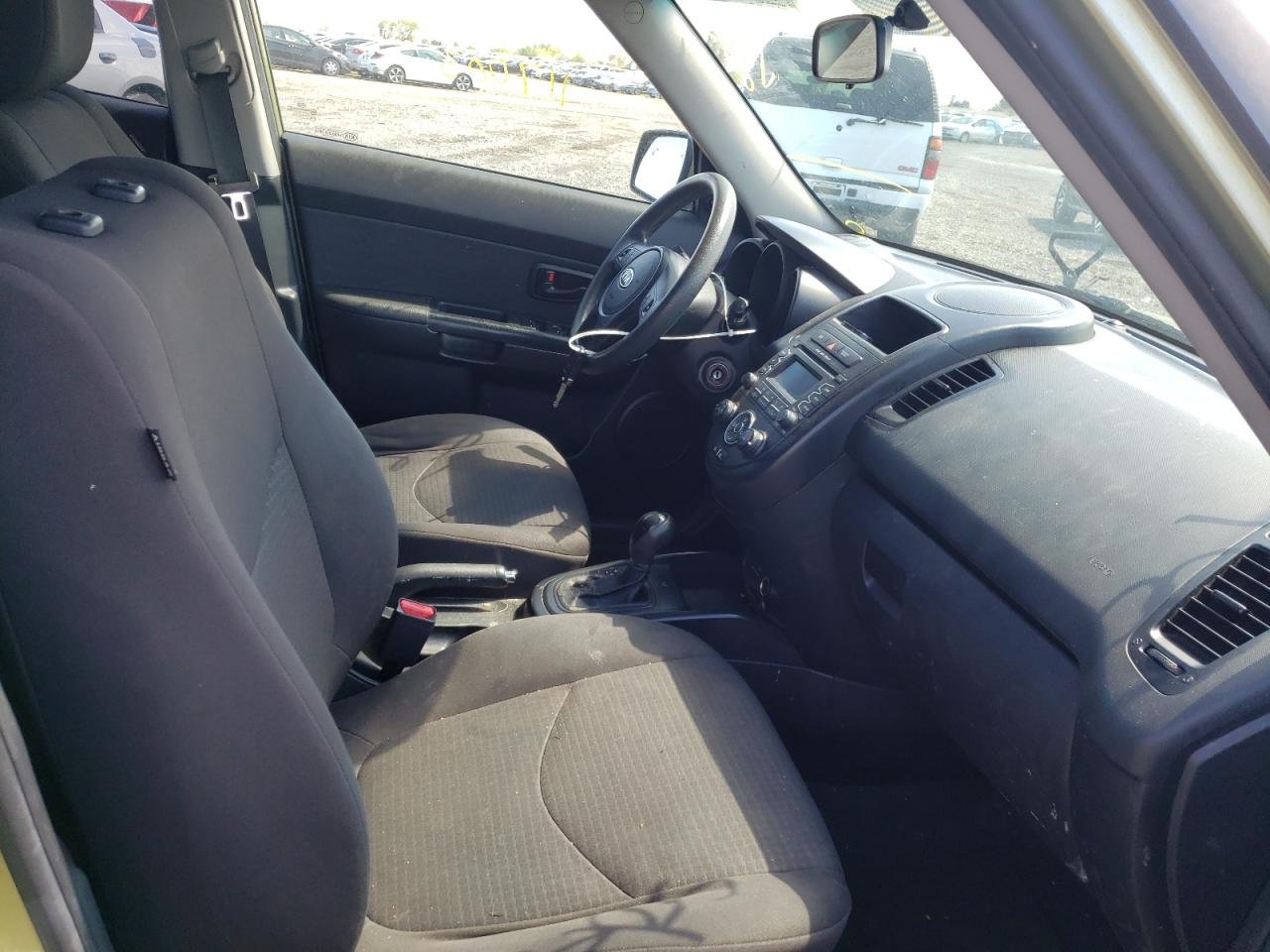 Фото 5 с аукциона – 2012 KIA SOUL с VIN KNDJT2A58C7360601