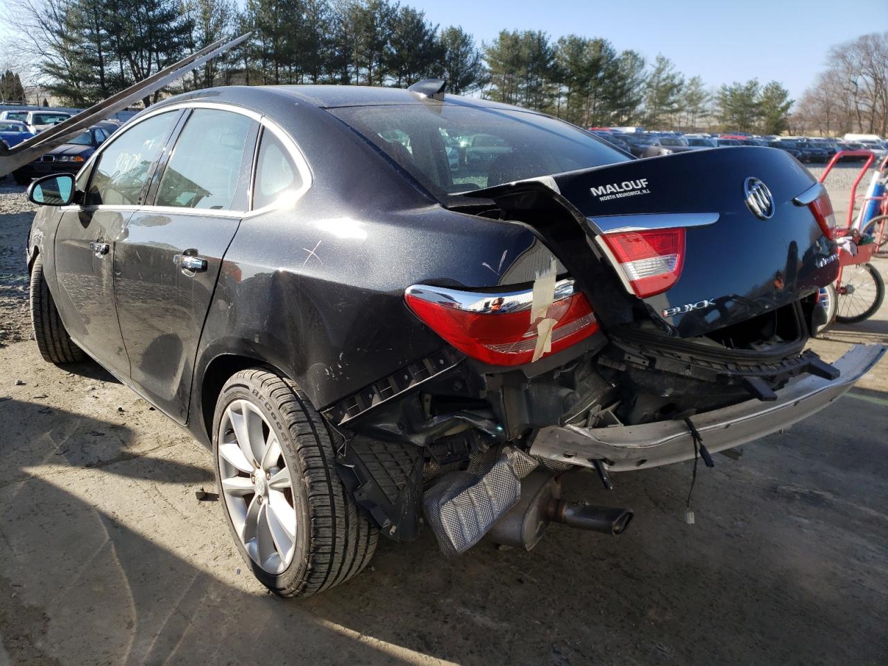 Photo 3 from auction – 2015 BUICK VERANO with VIN 1G4PS5SK9F4158211