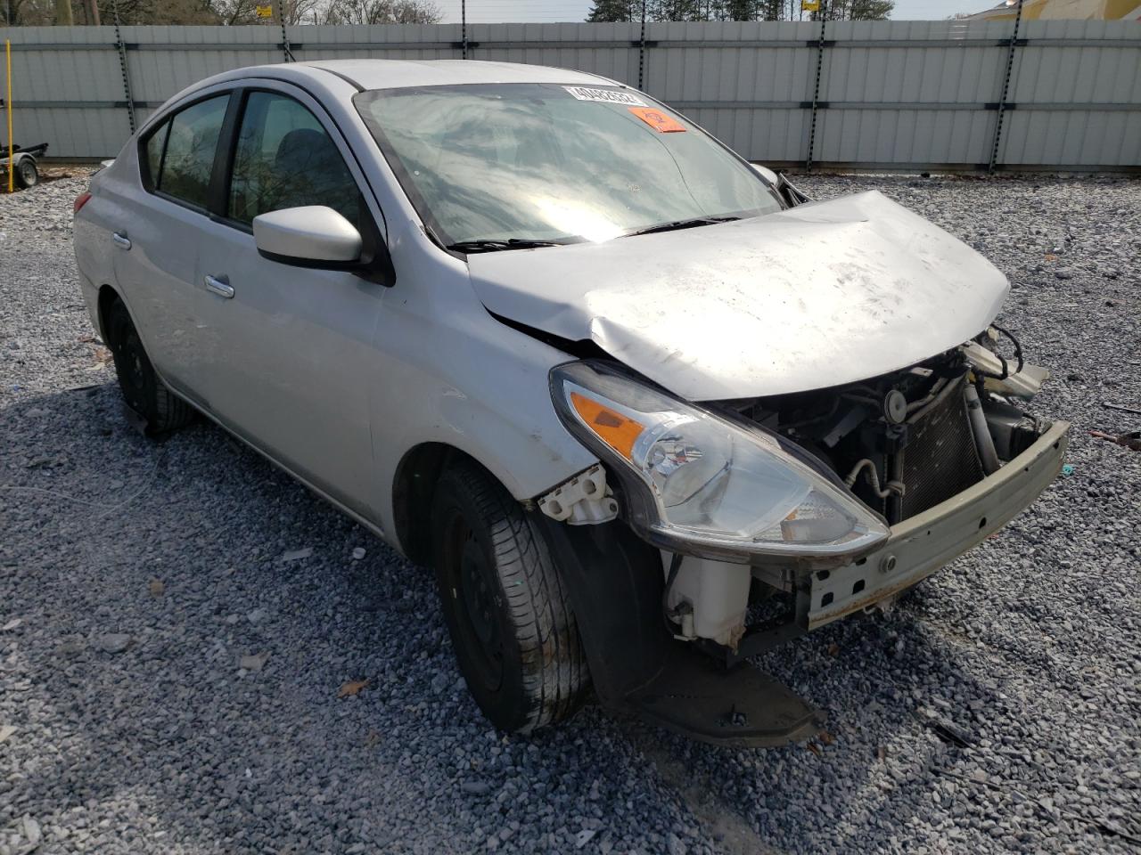 NISSAN VERSA S 2018 with VIN 3N1CN7AP1JL803944 - Photo from auction