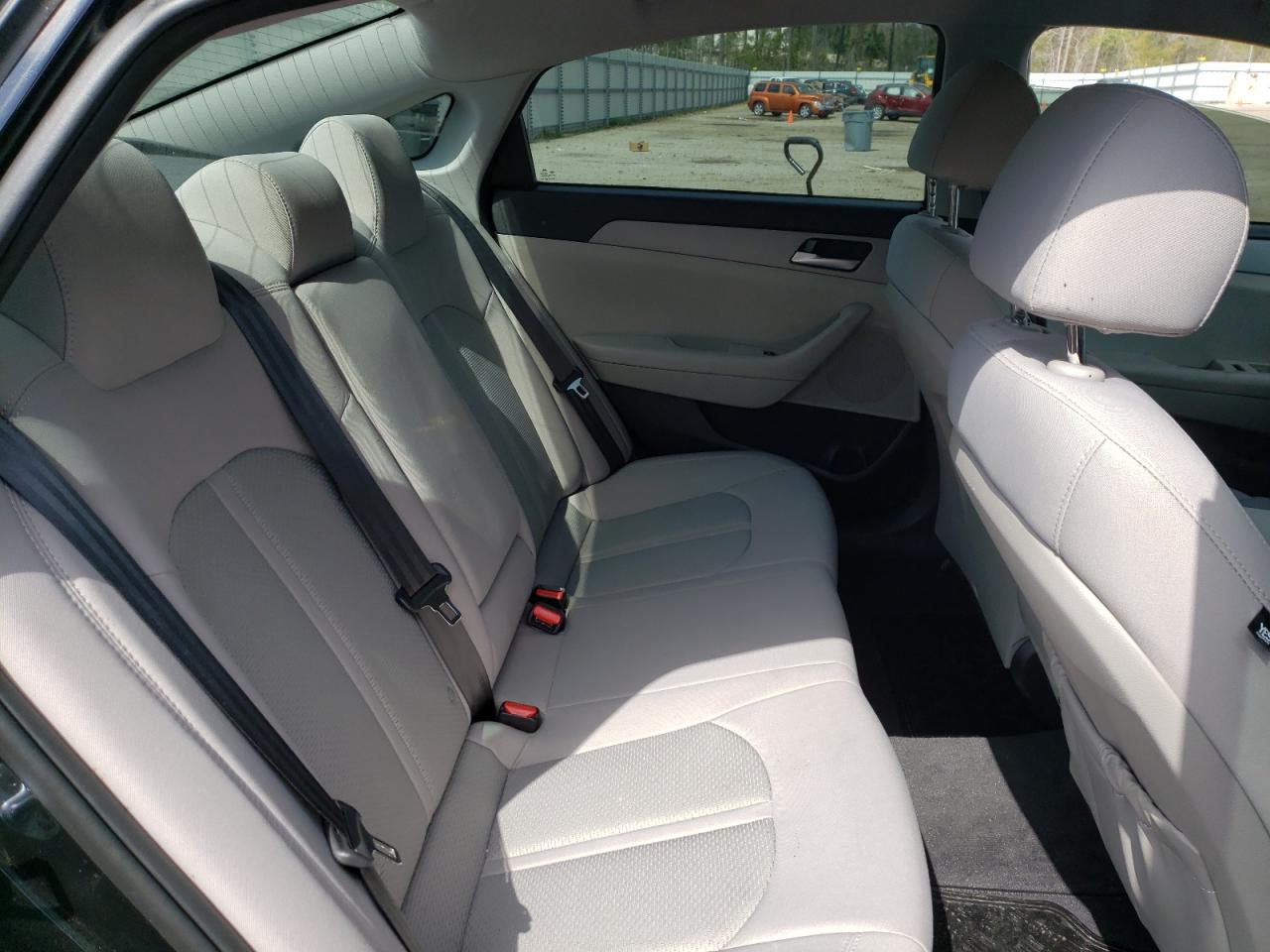 Photo 6 from auction – 2019 HYUNDAI SONATA SE with VIN 5NPE24AF7KH794737