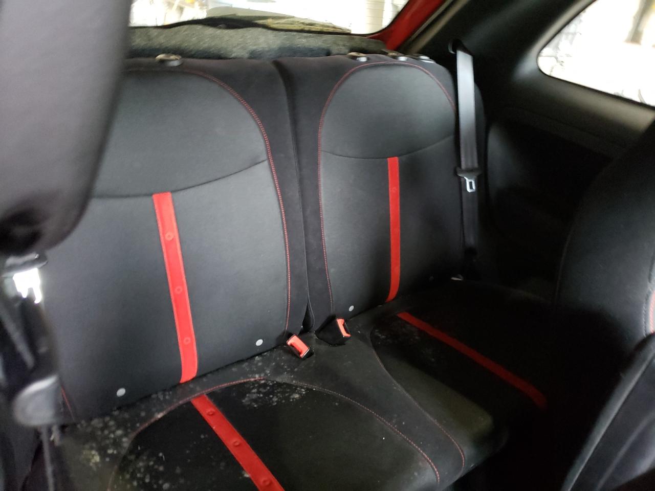 Photo 6 from auction – 2015 FIAT 500 ABARTH with VIN 3C3CFFFH4FT586083