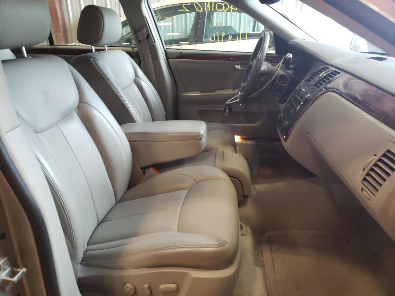 Photo 5 from auction – 2007 CADILLAC DTS with VIN 1G6KD57Y87U201446