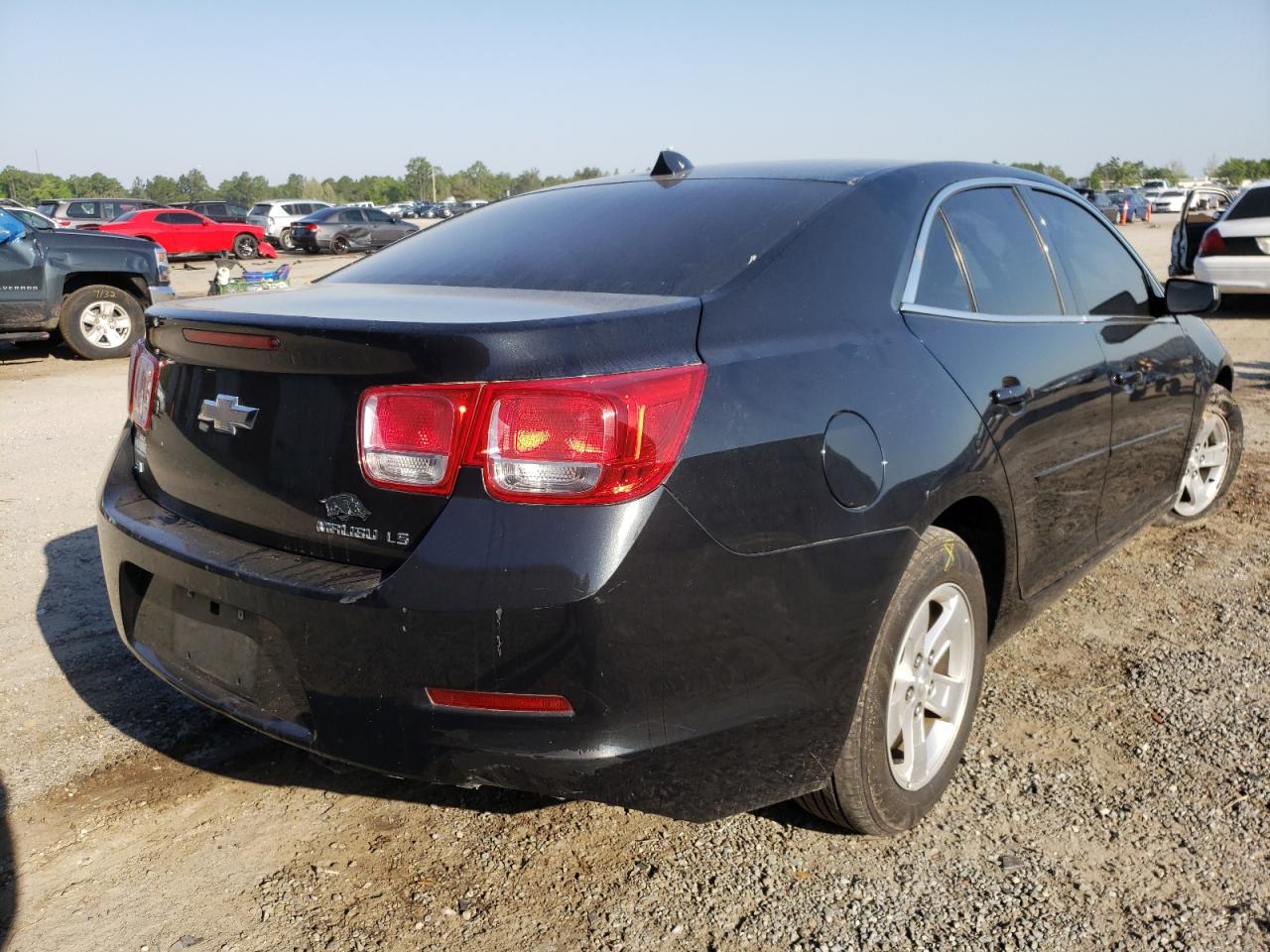 Photo 4 from auction – 2014 CHEVROLET MALIBU LS with VIN 1G11B5SL1EF257961