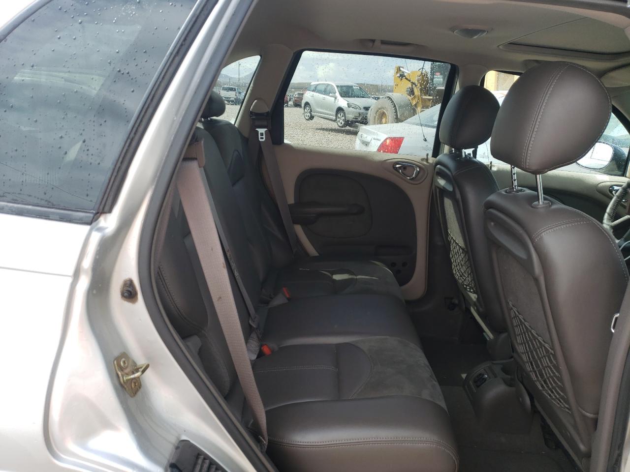 Photo 6 from auction – 2002 CHRYSLER PT CRUISER with VIN 3C8FY68B62T216435