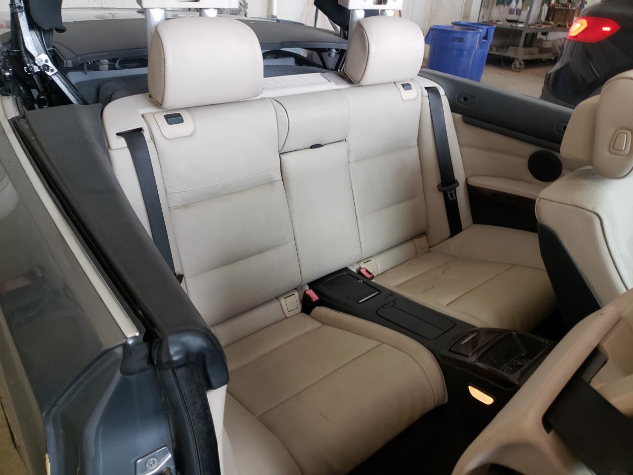 Photo 6 from auction – 2011 BMW 328 I with VIN WBADW3C59BE537400