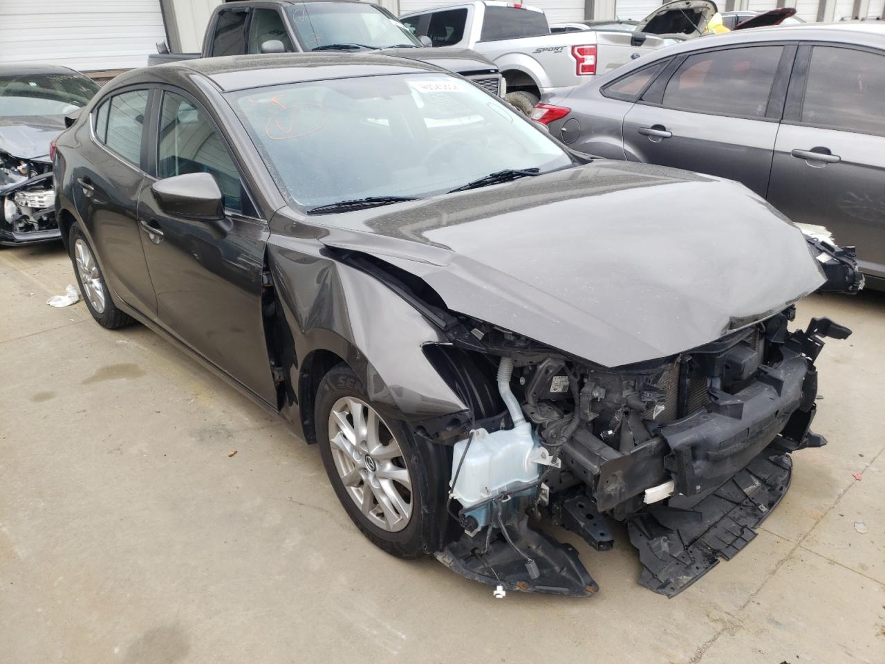 Photo 1 from auction – 2014 MAZDA 3 TOURING with VIN JM1BM1V70E1113733