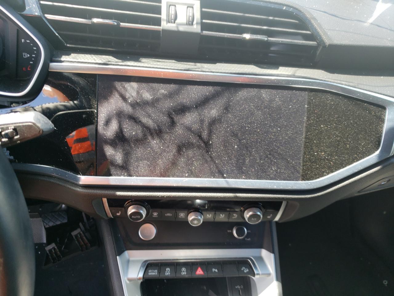 Photo 9 from auction – 2019 AUDI Q3 PREMIUM with VIN WA1EECF38K1071450