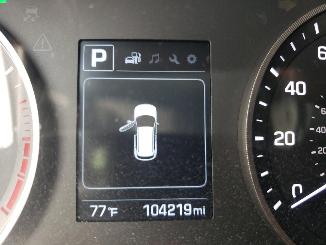Photo 8 from auction – 2016 HYUNDAI TUCSON LIM with VIN KM8J3CA43GU242732