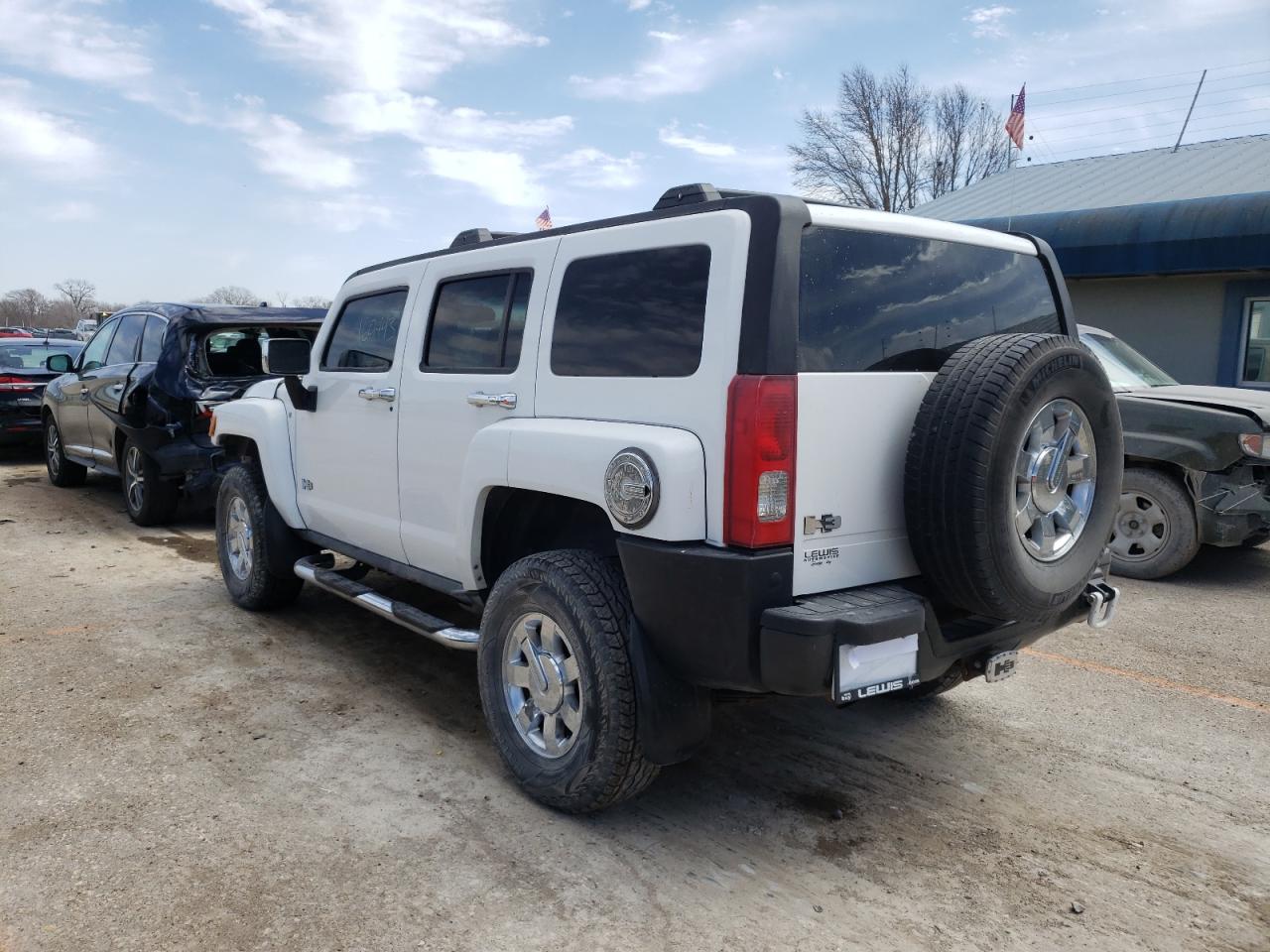 Photo 3 from auction – 2007 HUMMER H3 with VIN 5GTDN13E378226019
