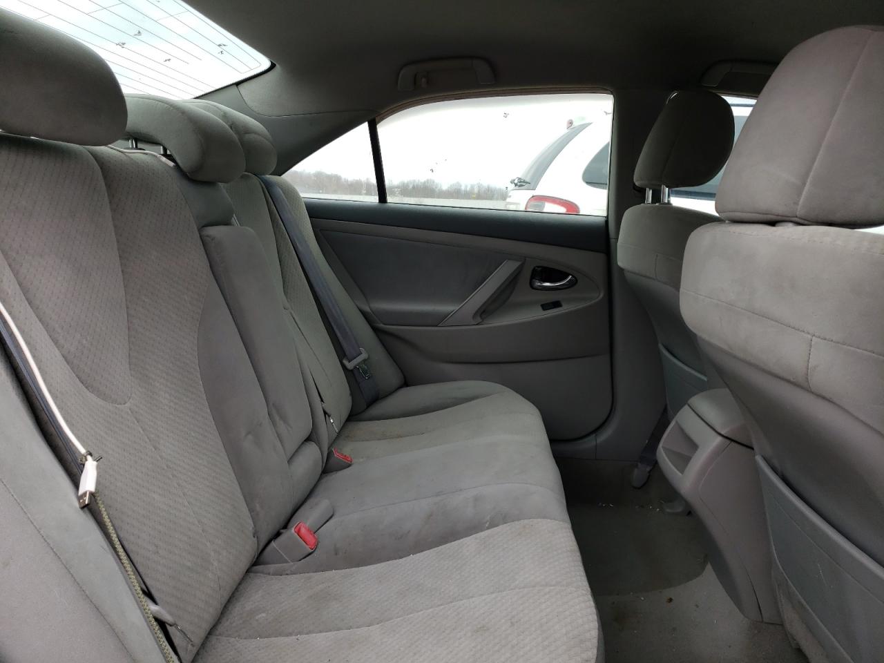Photo 6 from auction – 2007 TOYOTA CAMRY CE with VIN 4T1BE46K77U718587