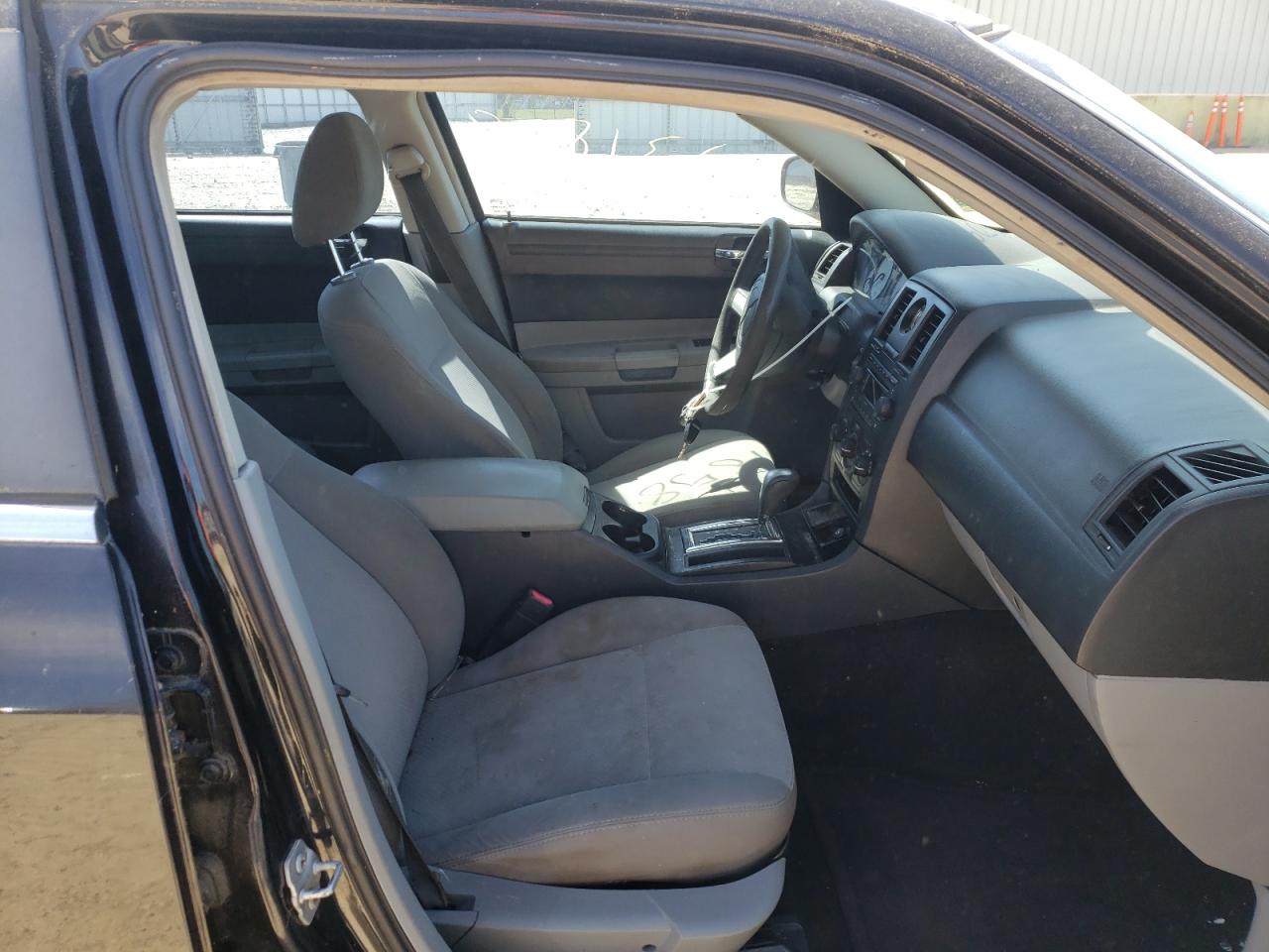 Photo 5 from auction – 2007 CHRYSLER 300 with VIN 2C3KA43R47H743715
