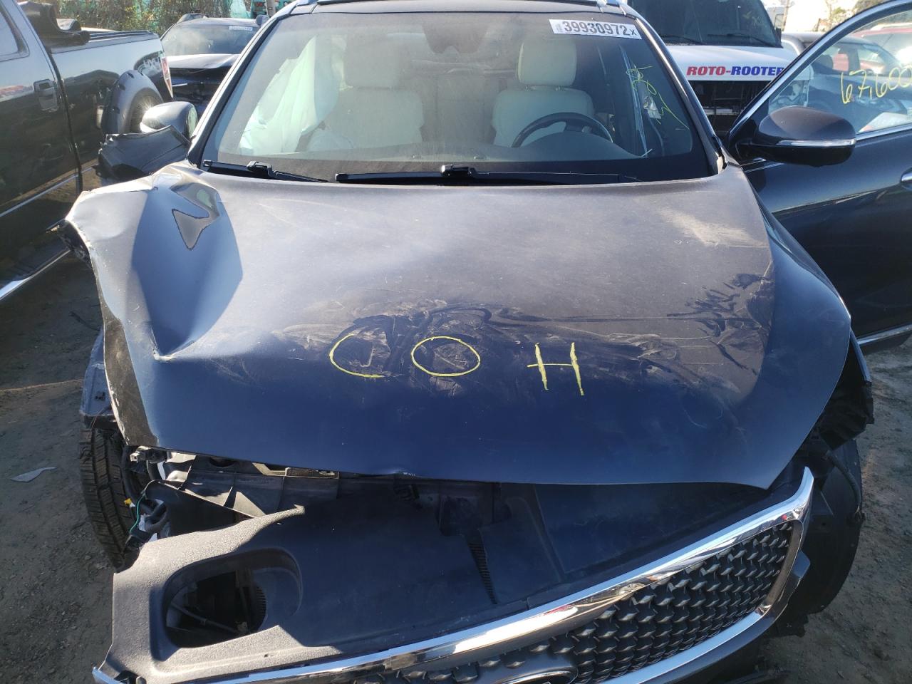 Photo 7 from auction – 2017 KIA SORENTO SX with VIN 5XYPKDA52HG319710