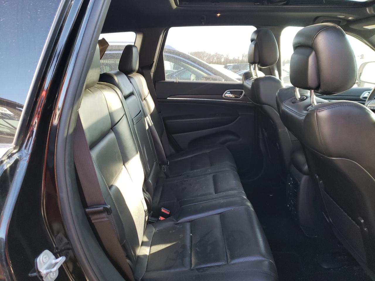 Photo 6 from auction – 2019 JEEP GRAND CHER with VIN 1C4RJFBG5KC695918