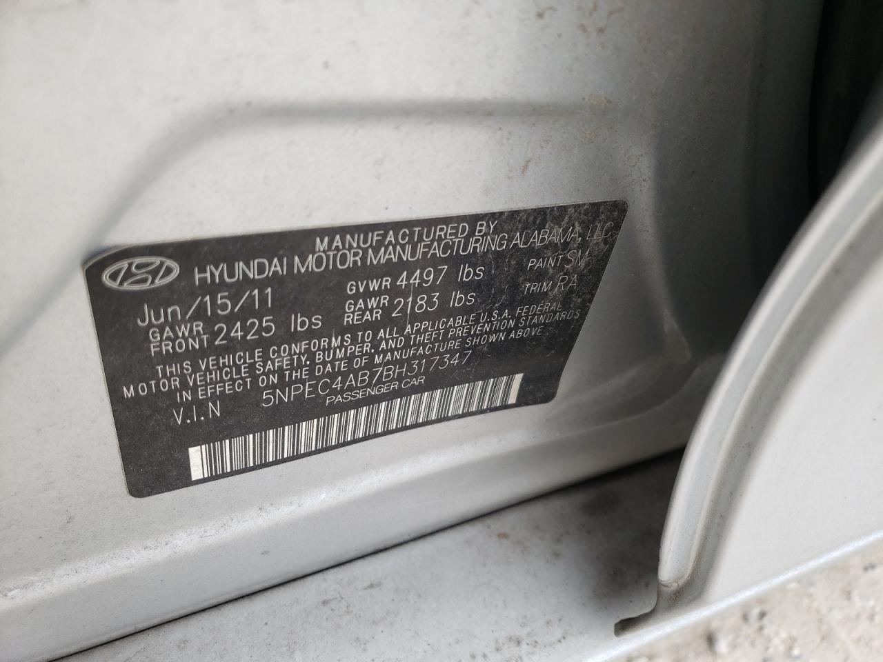 Photo 10 from auction – 2011 HYUNDAI SONATA SE with VIN 5NPEC4AB7BH317347
