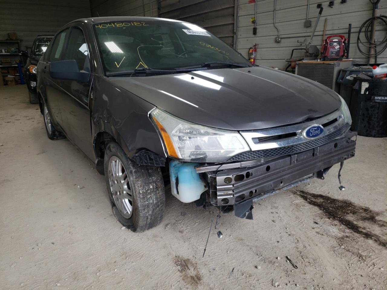 FORD FOCUS SE 2011 with VIN 1FAHP3FNXBW105461 - Photo from auction