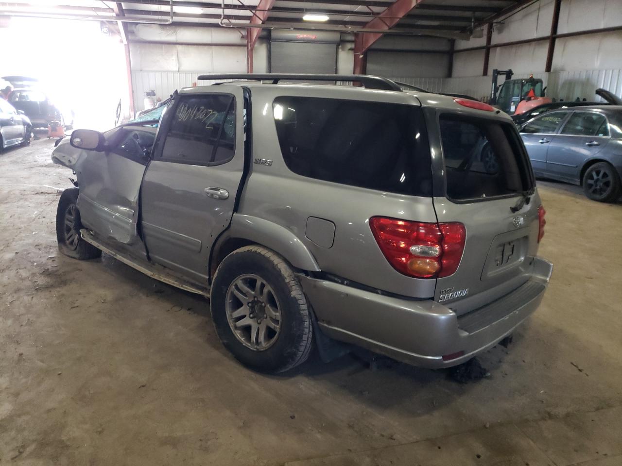 Photo 15 from auction – 2003 TOYOTA SEQUOIA SR with VIN 5TDZT34A13S145648