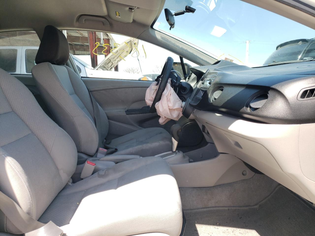 Photo 5 from auction – 2011 HONDA INSIGHT with VIN JHMZE2H35BS007468