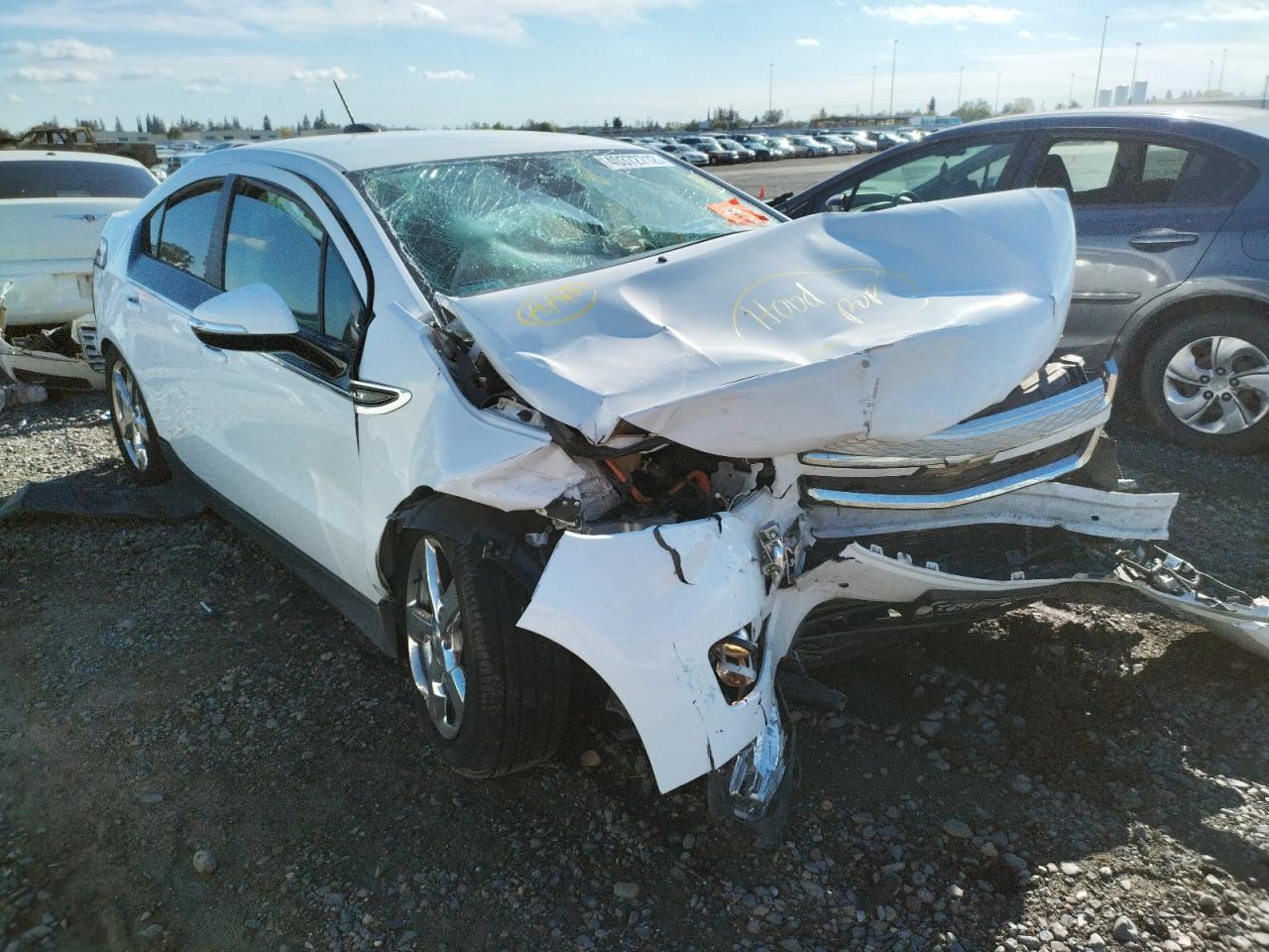 CHEVROLET VOLT 2015 with VIN 1G1RD6E48FU124389 - Photo from auction