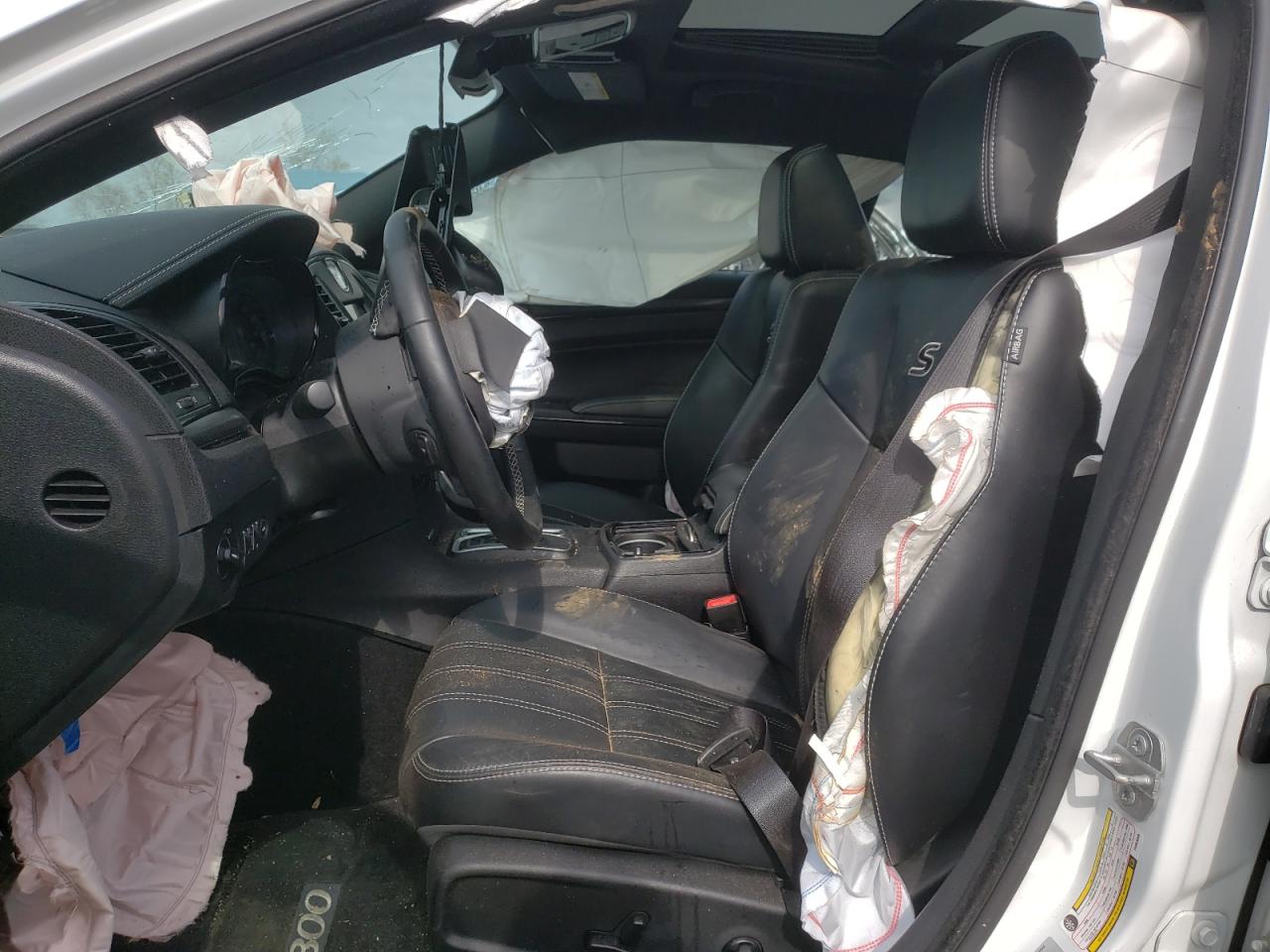 Photo 5 from auction – 2015 CHRYSLER 300 S with VIN 2C3CCABG6FH853399