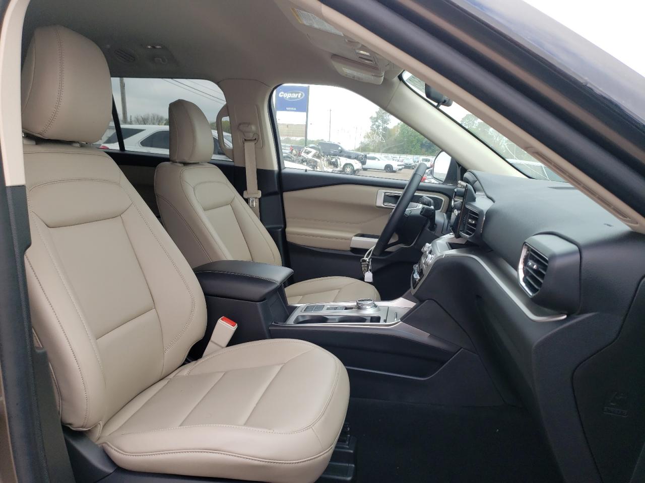Photo 5 from auction – 2021 FORD EXPLORER X with VIN 1FMSK7DHXMGB23048