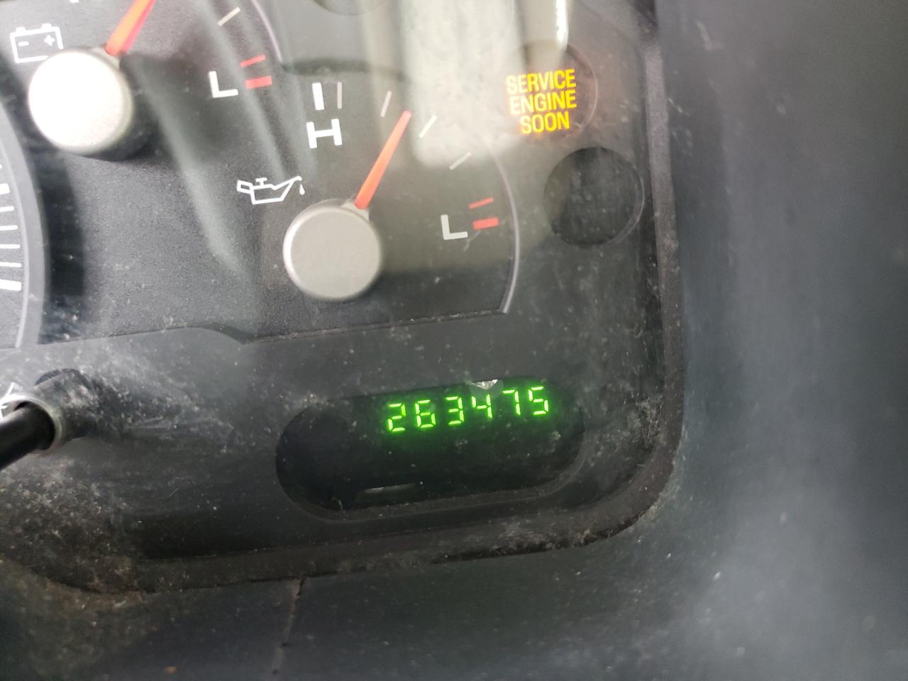 Photo 8 from auction – 2004 FORD EXPLORER X with VIN 1FMZU62K04UA08218