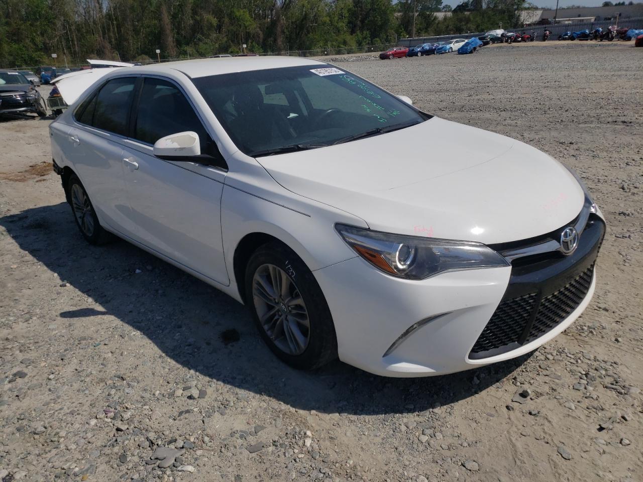 TOYOTA CAMRY LE 2017 with VIN 4T1BF1FK7HU726184 - Photo from auction