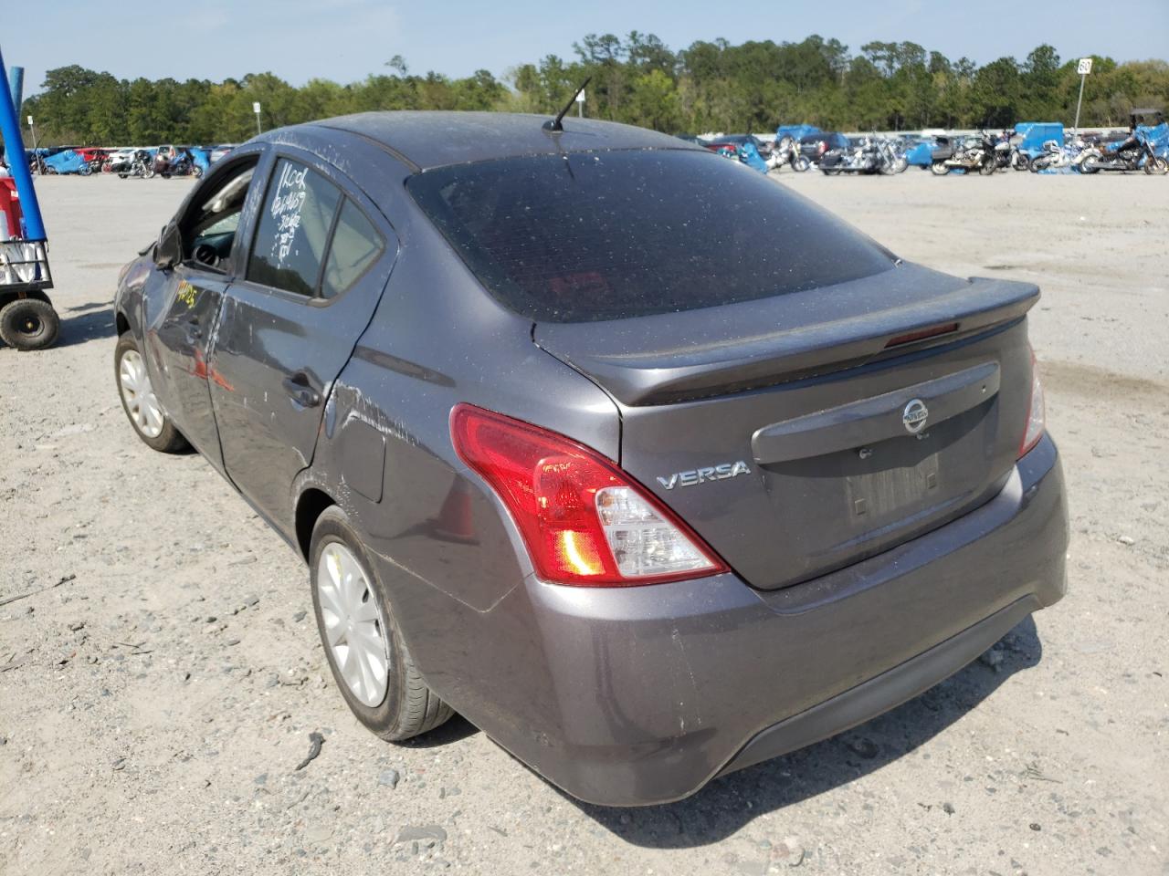 Photo 3 from auction – 2018 NISSAN VERSA S with VIN 3N1CN7AP8JL818408