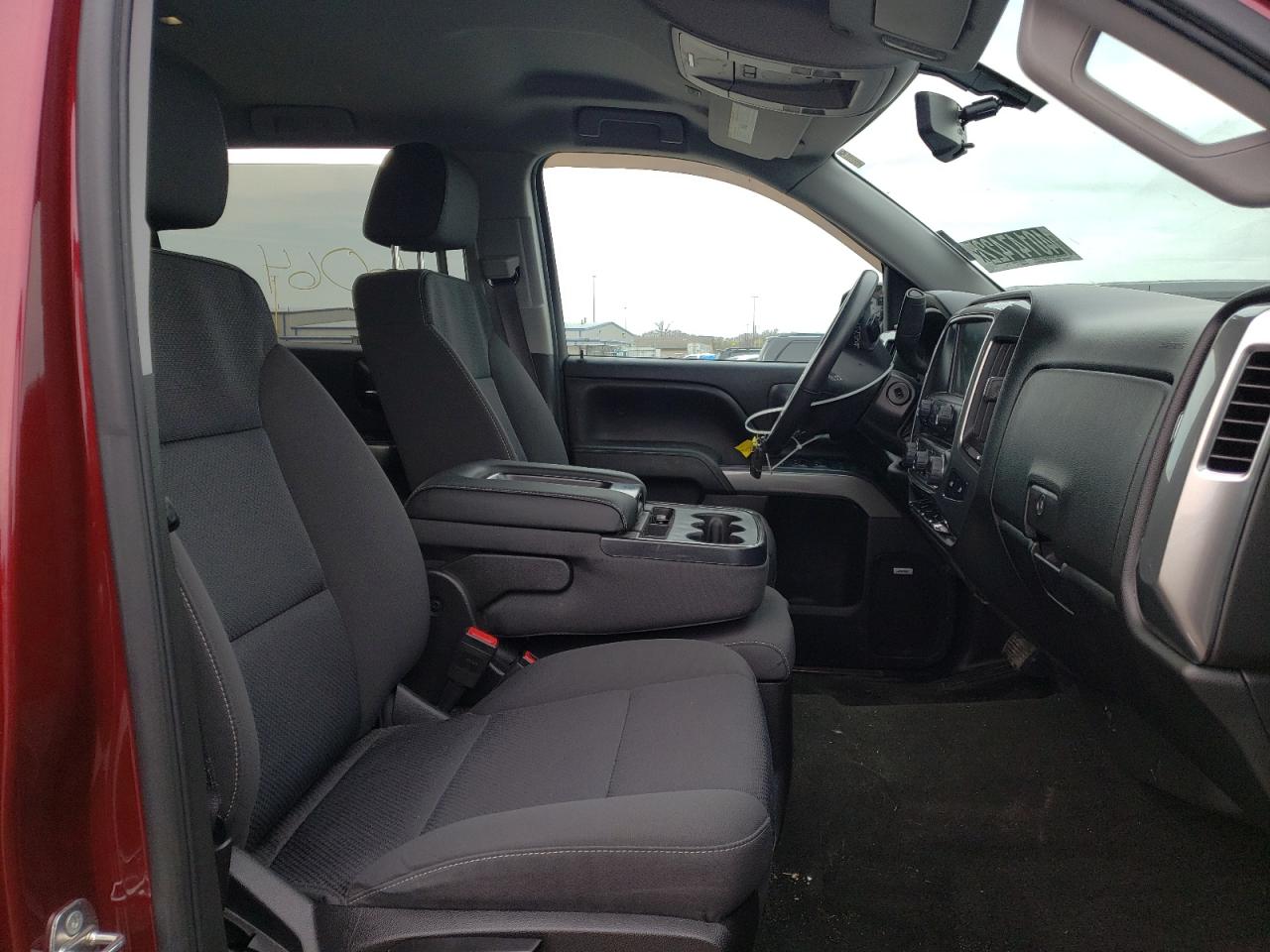 Photo 5 from auction – 2017 CHEVROLET SILVERADO with VIN 3GCUKREC0HG284742