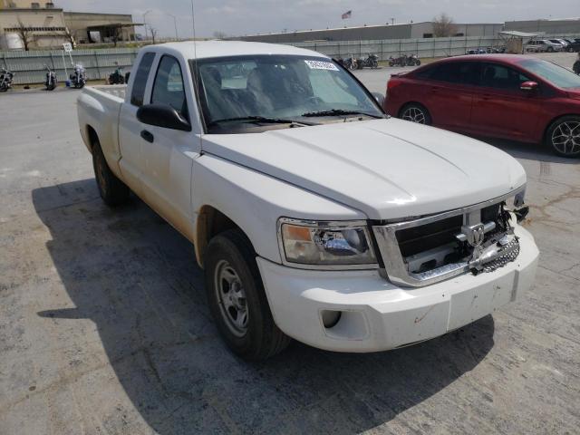 DODGE DAKOTA ST 2011 with VIN 1D7RE2BK8BS614262 - Photo from auction