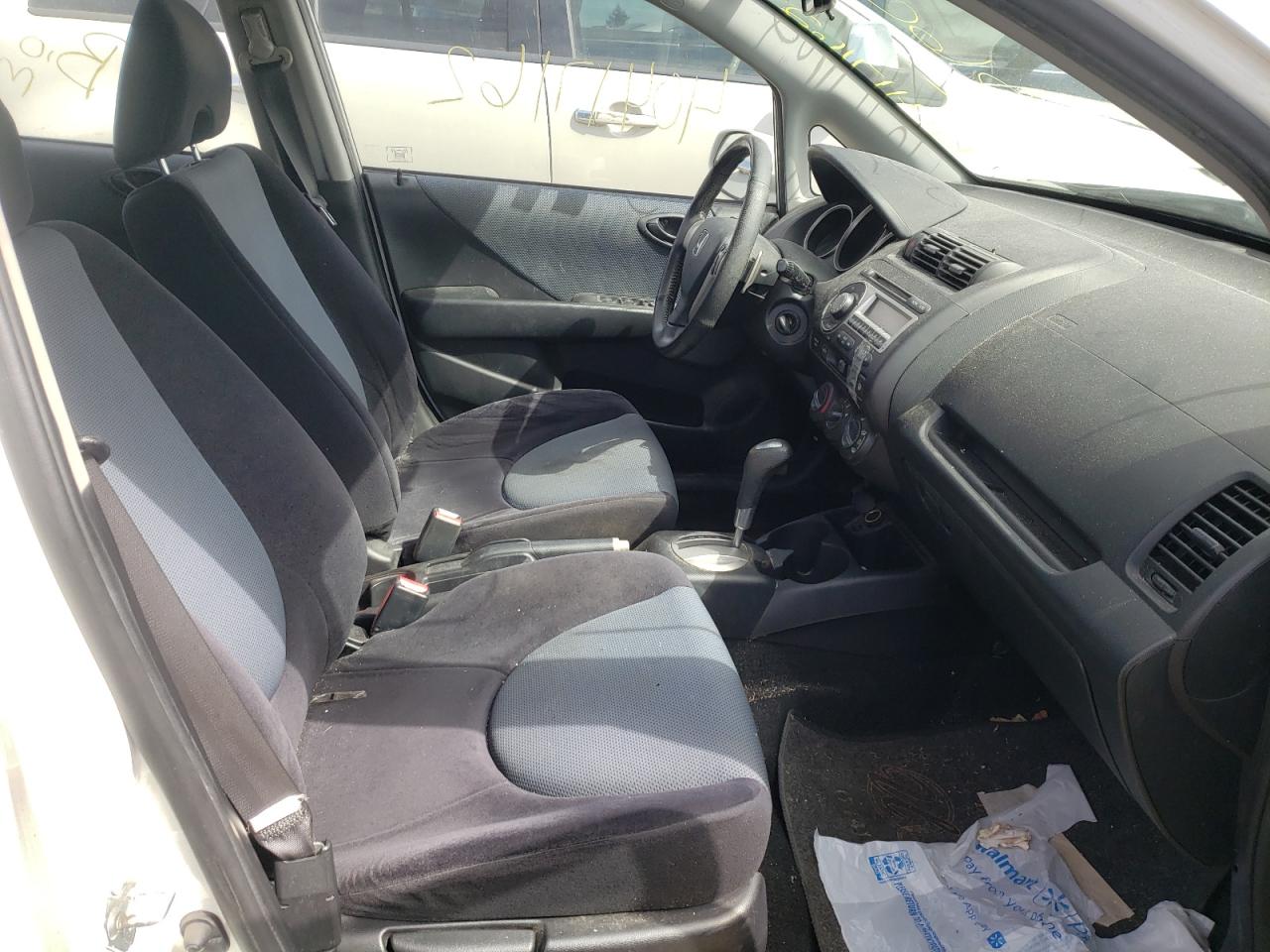 Photo 5 from auction – 2007 HONDA FIT S with VIN JHMGD38677S029912