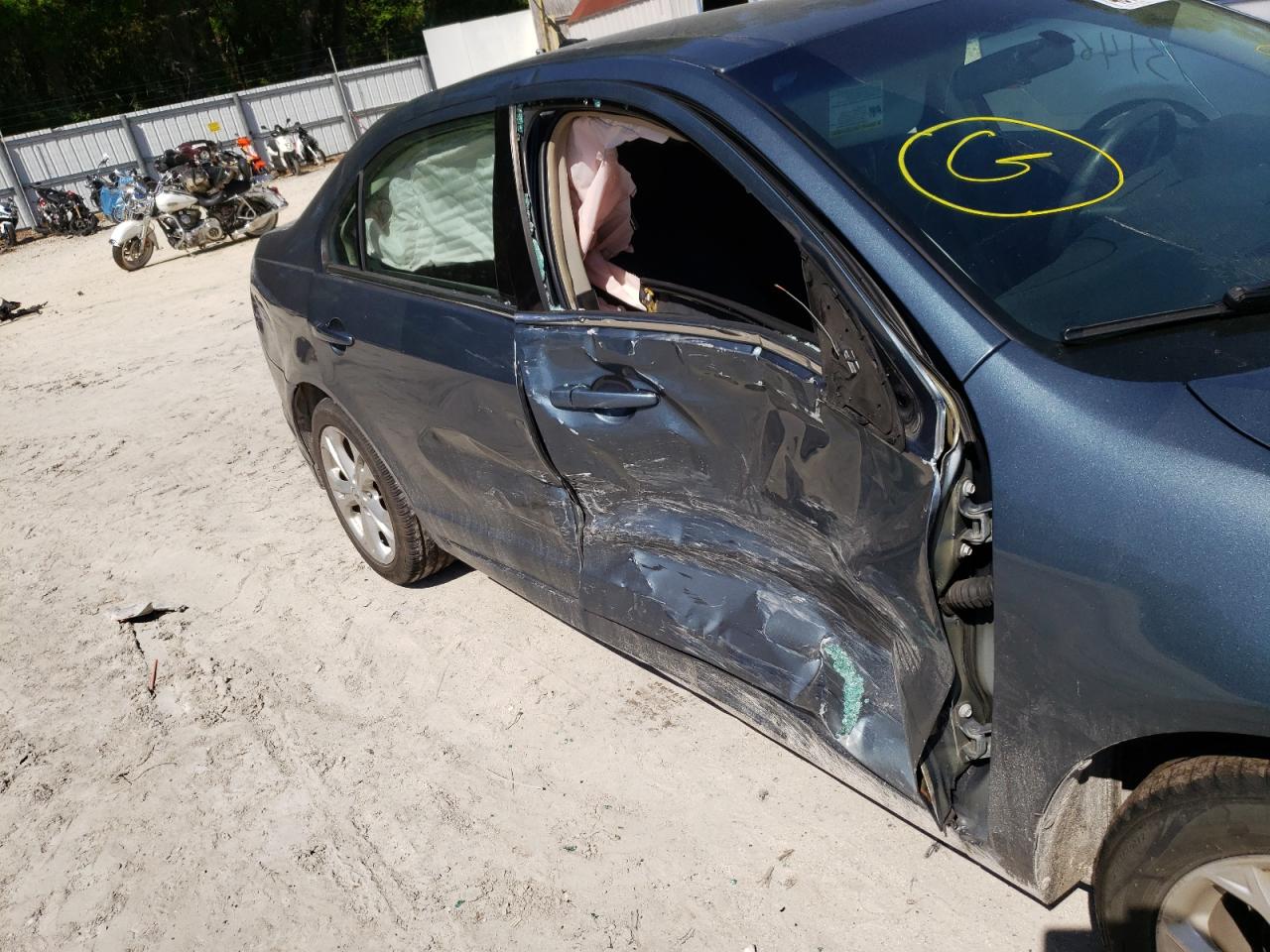 Photo 9 from auction – 2012 FORD FUSION SE with VIN 3FAHP0HA4CR379784