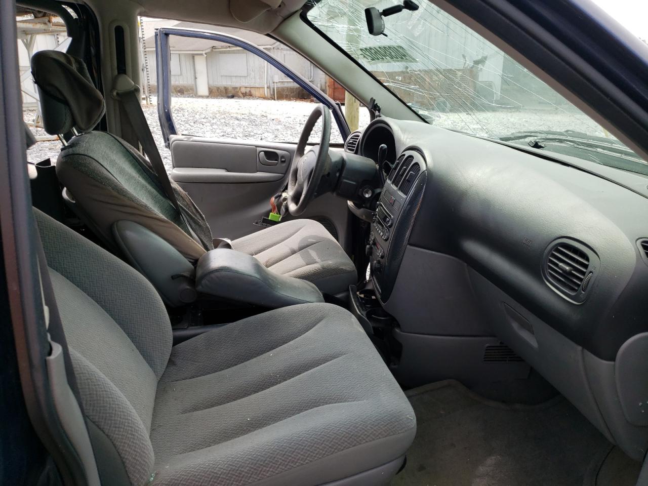 Photo 5 from auction – 2005 DODGE CARAVAN SX with VIN 1D4GP45R55B233329