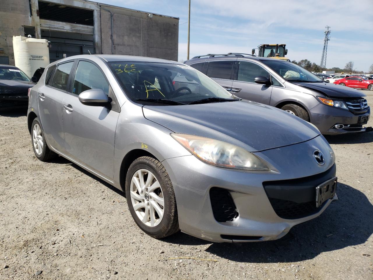 MAZDA 3 I 2013 with VIN JM1BL1L70D1705010 - Photo from auction