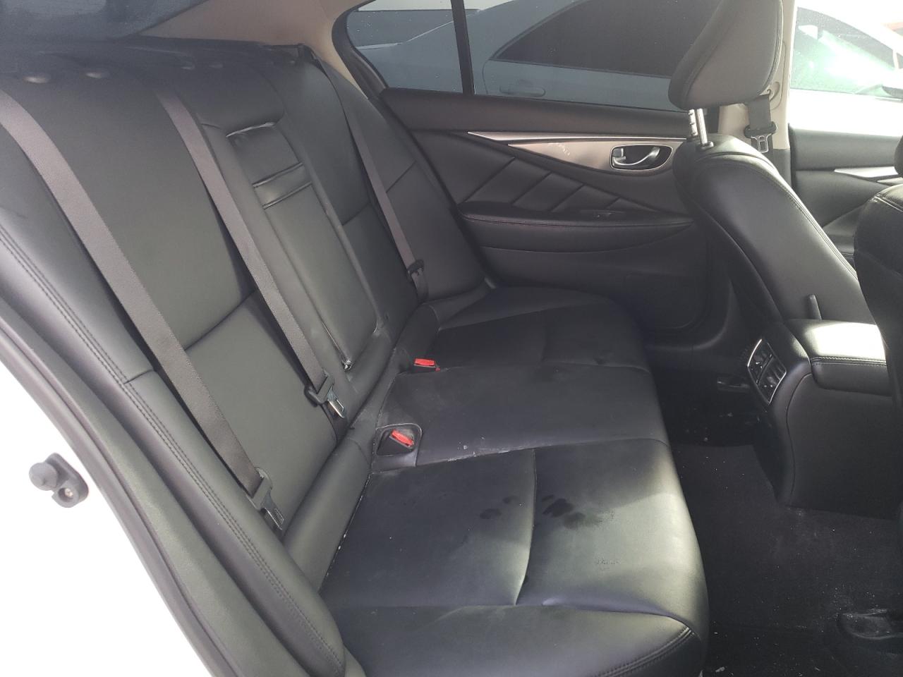 Photo 6 from auction – 2015 INFINITI Q50 BASE with VIN JN1BV7AP1FM335965