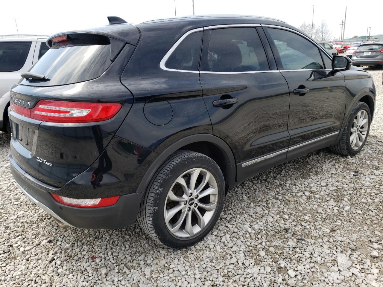 Photo 4 from auction – 2017 LINCOLN MKC SELECT with VIN 5LMCJ2D99HUL12748