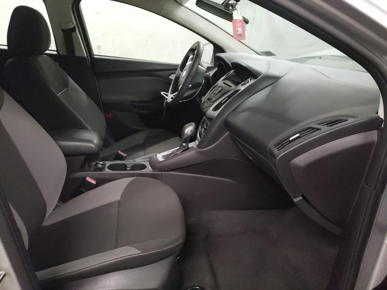 Photo 5 from auction – 2013 FORD FOCUS SE with VIN 1FADP3K29DL278242