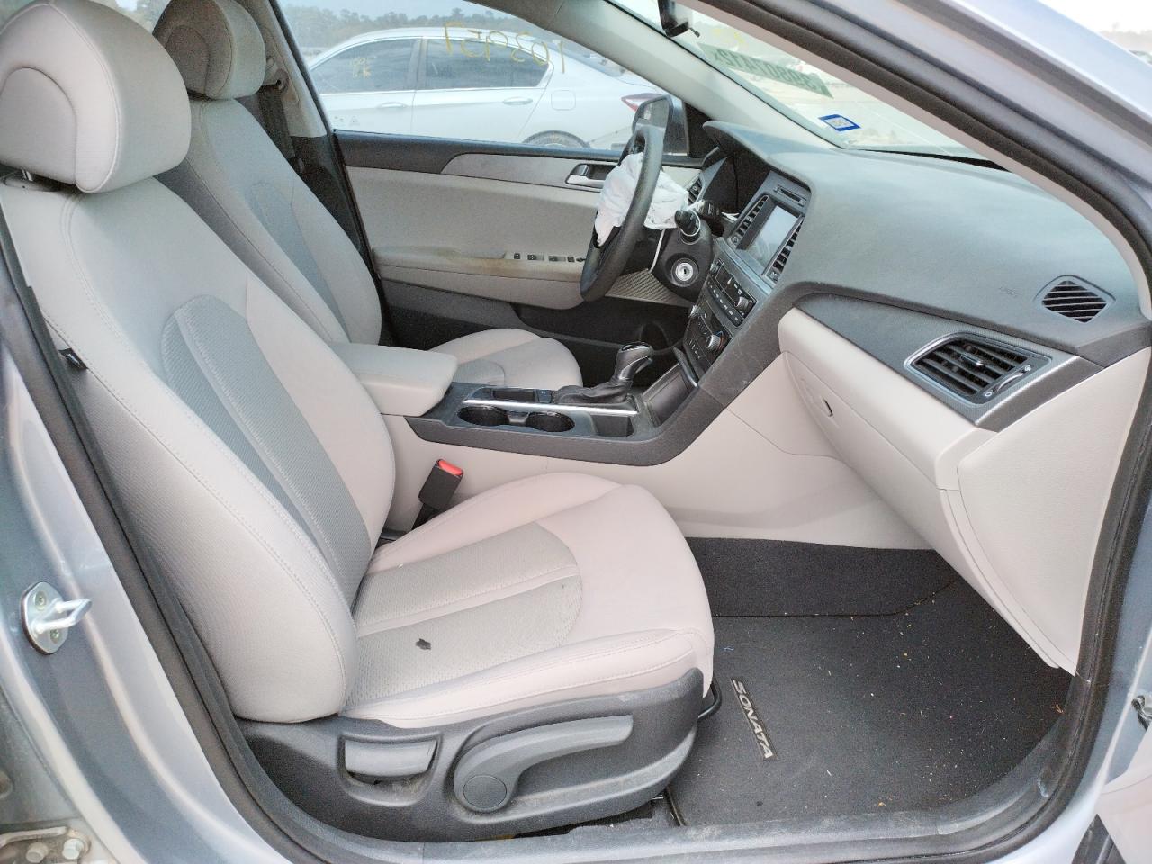 Photo 5 from auction – 2016 HYUNDAI SONATA SE with VIN 5NPE24AFXGH321406