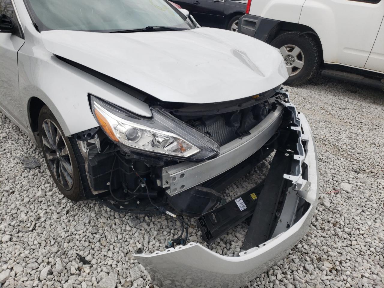 Photo 9 from auction – 2017 NISSAN ALTIMA 2.5 with VIN 1N4AL3AP4HC164523