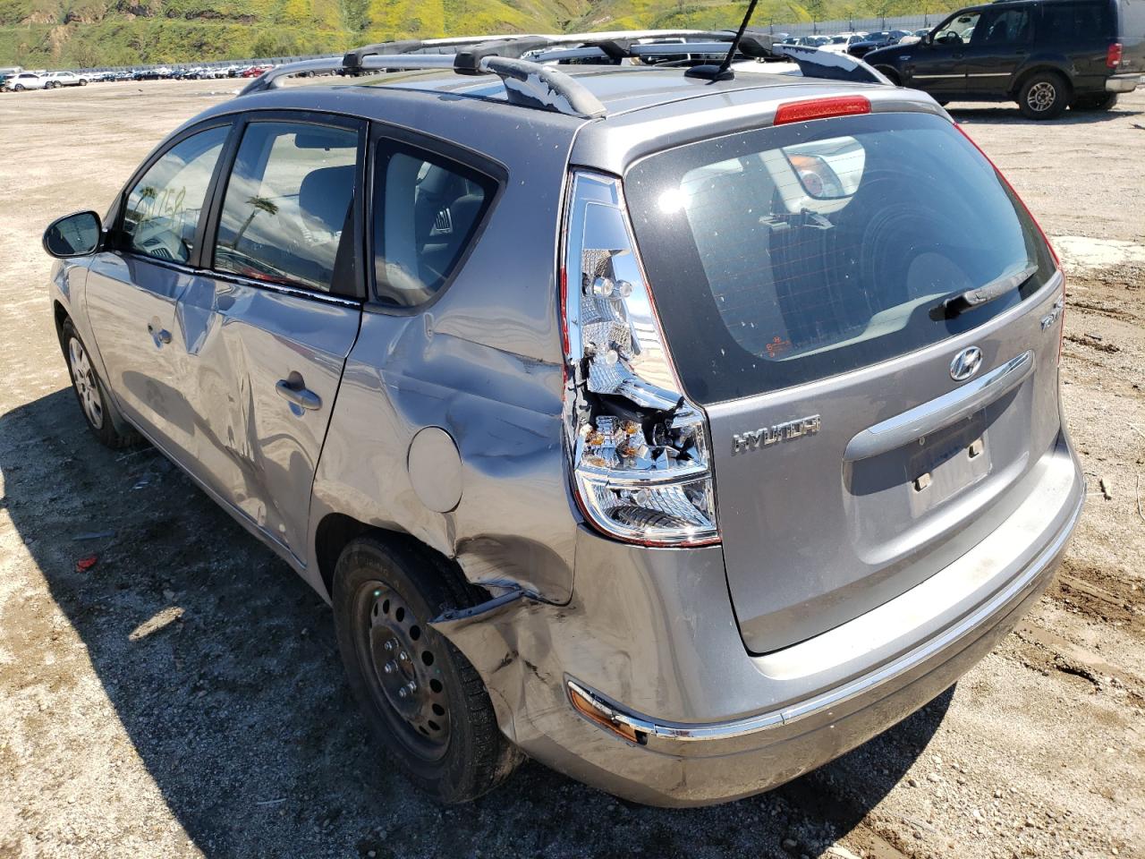 Photo 3 from auction – 2011 HYUNDAI ELANTRA TO with VIN KMHDC8AEXBU110630