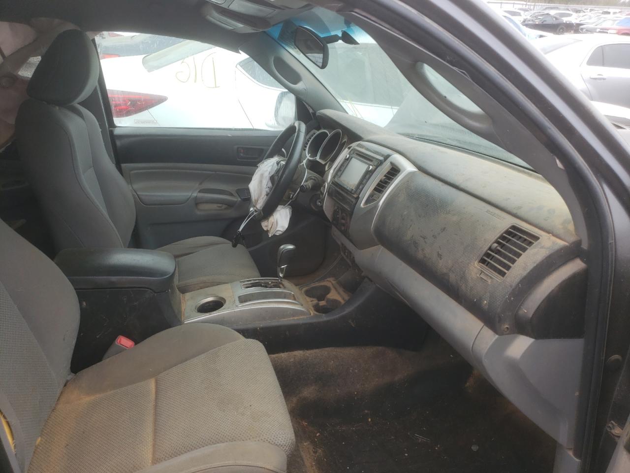 Photo 5 from auction – 2015 TOYOTA TACOMA DOU with VIN 3TMLU4EN4FM165830