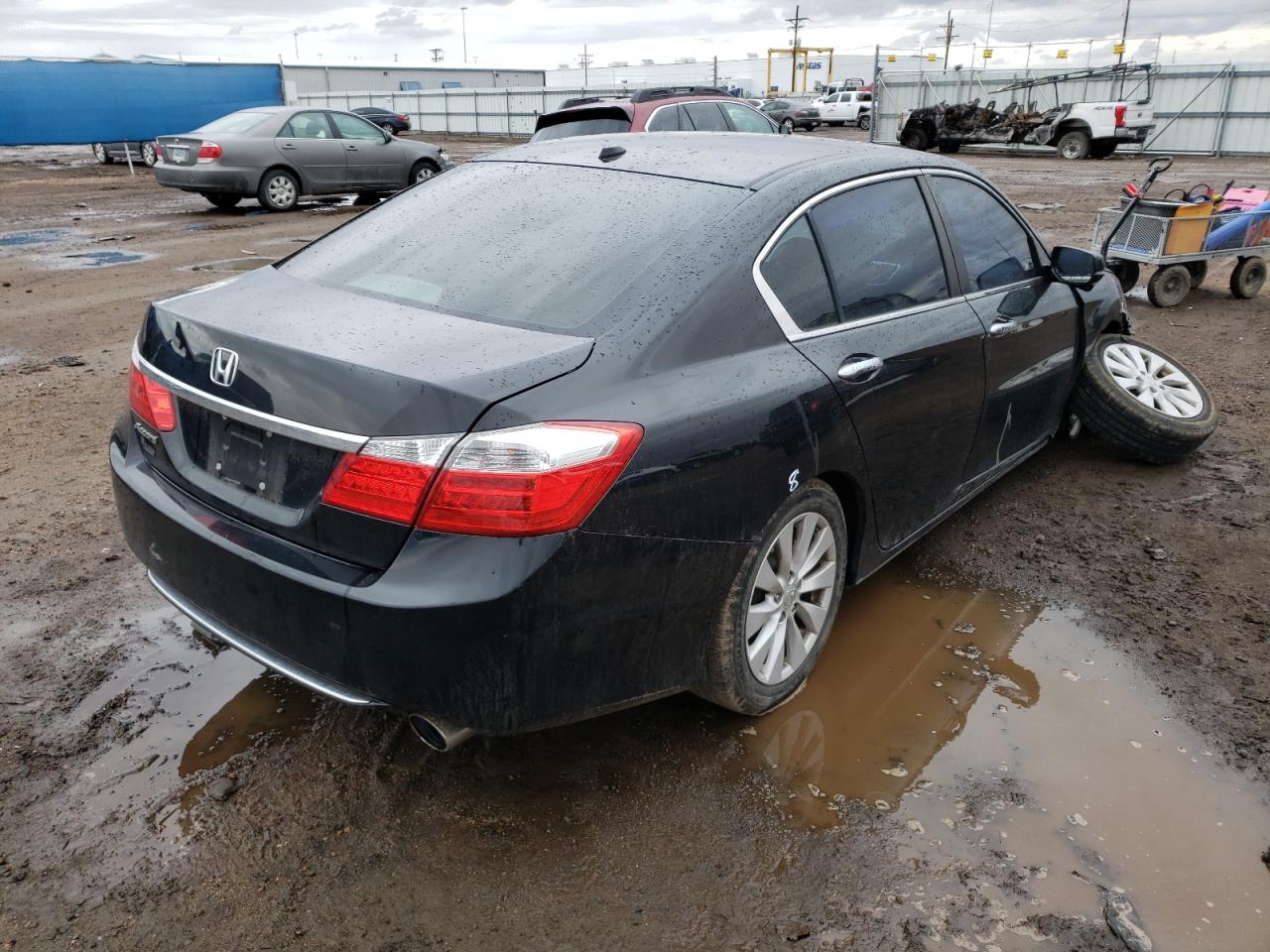 Photo 4 from auction – 2014 HONDA ACCORD EXL with VIN 1HGCR2F83EA010021