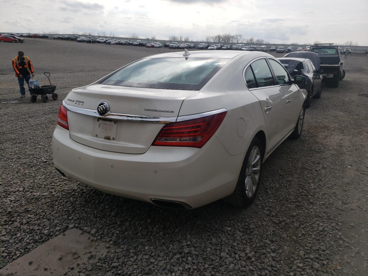 Photo 4 from auction – 2014 BUICK LACROSSE with VIN 1G4GB5G37EF190952