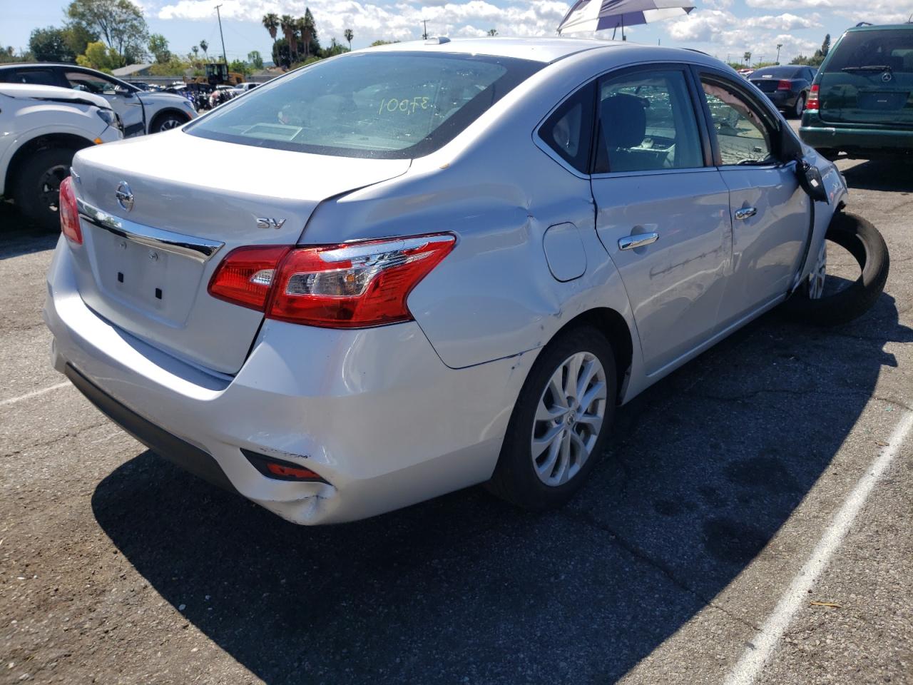 Photo 4 from auction – 2019 NISSAN SENTRA S with VIN 3N1AB7AP2KL618593