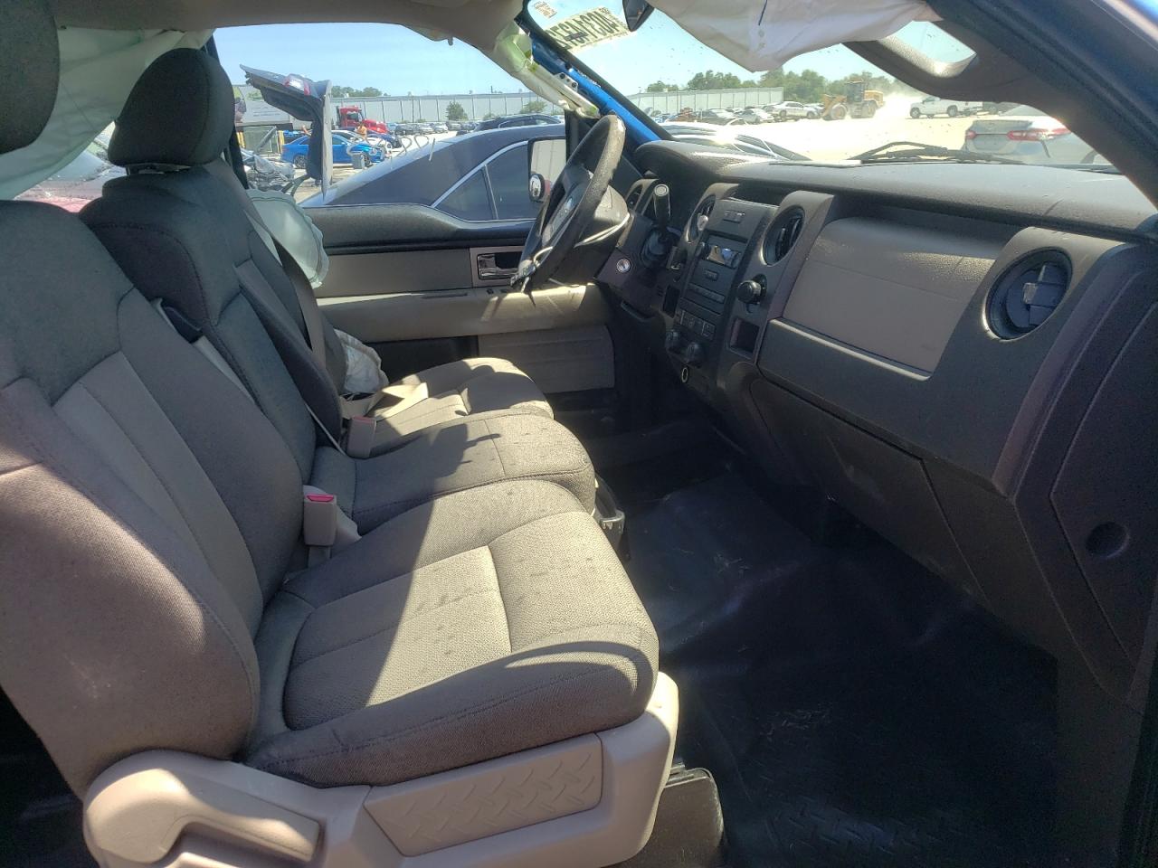 Photo 5 from auction – 2010 FORD F150 SUPER with VIN 1FTEX1C84AKB68528