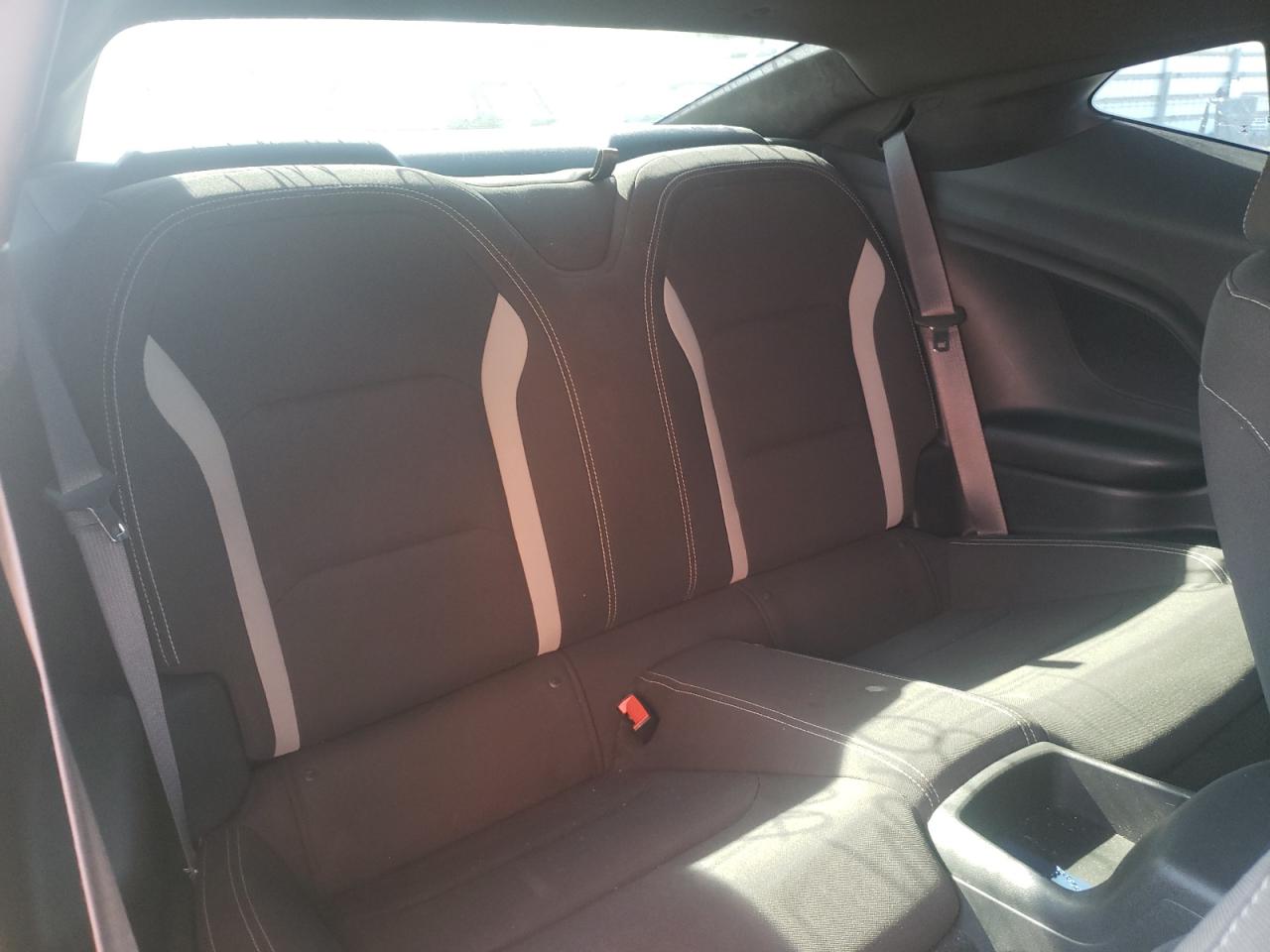 Photo 6 from auction – 2016 CHEVROLET CAMARO LT with VIN 1G1FB1RX0G0158254