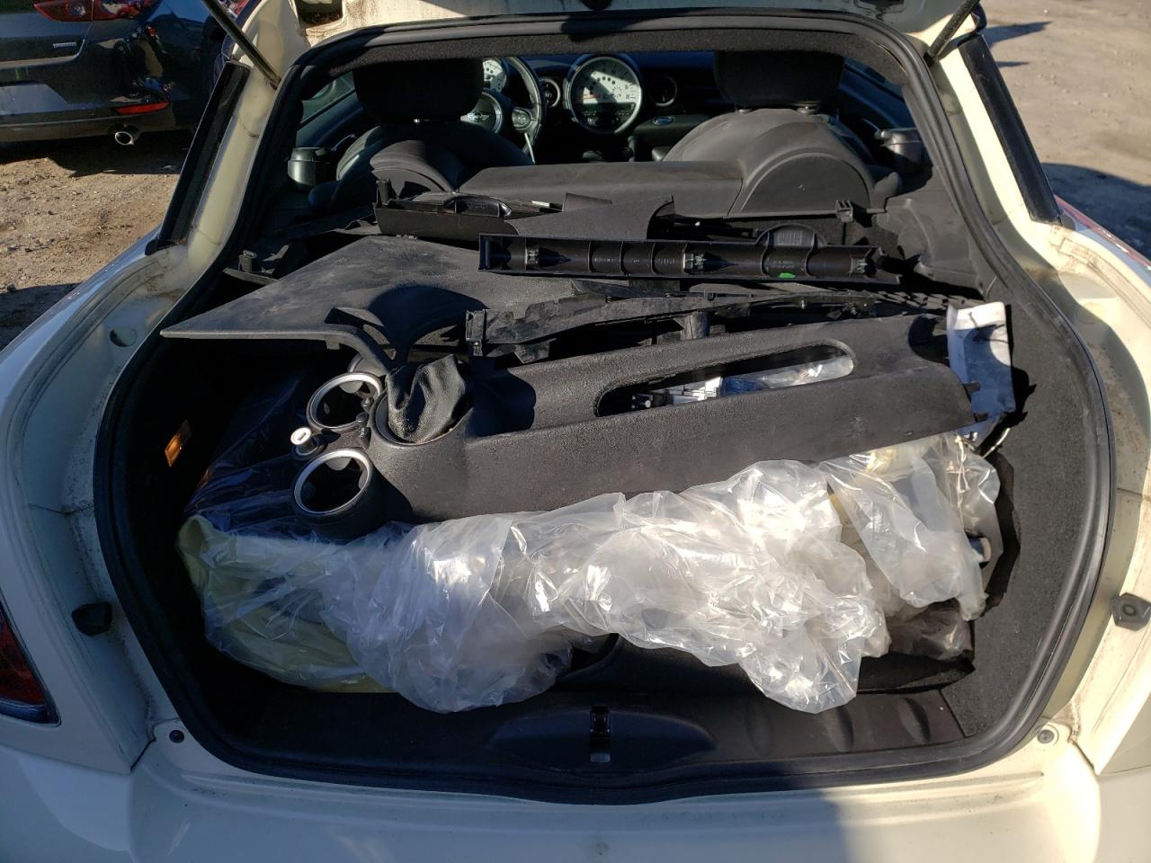 Photo 6 from auction – 2014 MINI COOPER COU with VIN WMWSX1C51ET623177