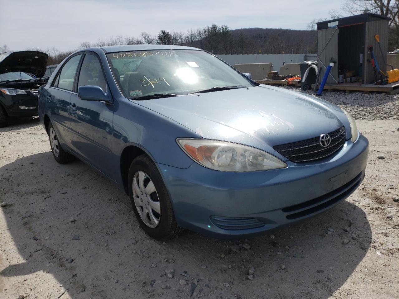 TOYOTA CAMRY LE 2003 with VIN 4T1BE32K53U687835 - Photo from auction