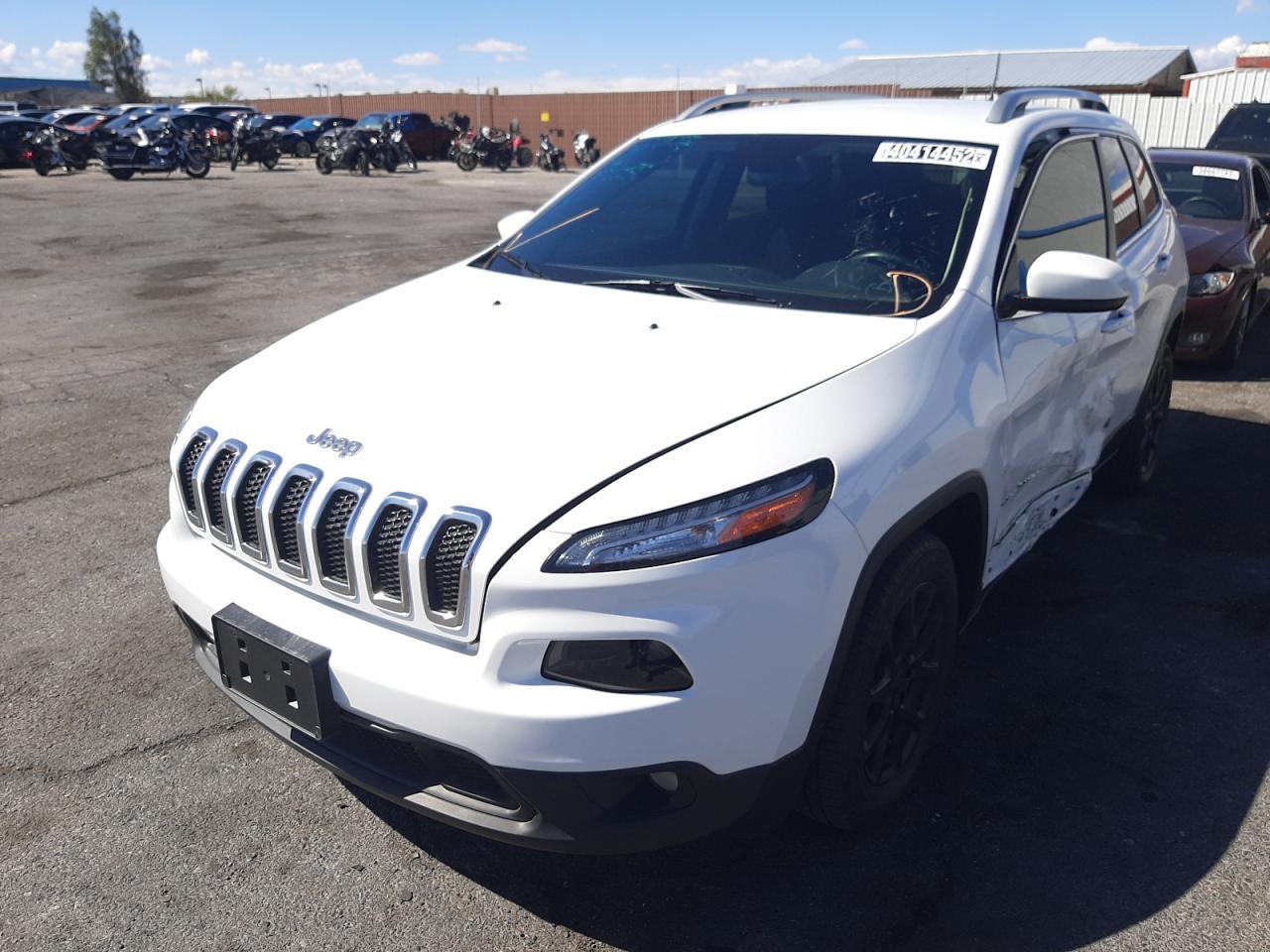Photo 2 from auction – 2017 JEEP CHEROKEE L with VIN 1C4PJLCB6HD221584