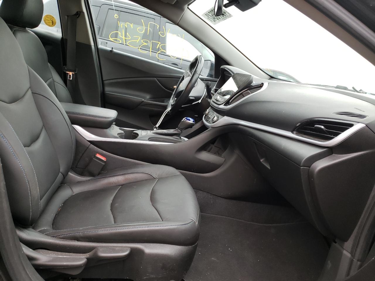 Photo 5 from auction – 2017 CHEVROLET VOLT LT with VIN 1G1RA6S55HU101337